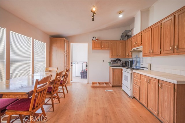 Detail Gallery Image 11 of 60 For 15050 Morning Glory, Oro Grande,  CA 92368 - 3 Beds | 2 Baths