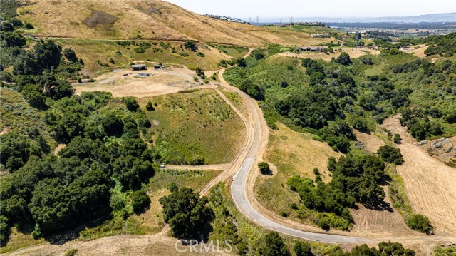680 Spring Canyon Lane, Nipomo CA: https://media.crmls.org/medias/bc05e2fc-f1de-4b6b-a0cd-00e2d5805778.jpg