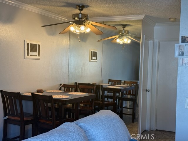 Detail Gallery Image 4 of 27 For 20930 Parthenia St #216,  Canoga Park,  CA 91304 - 1 Beds | 1 Baths