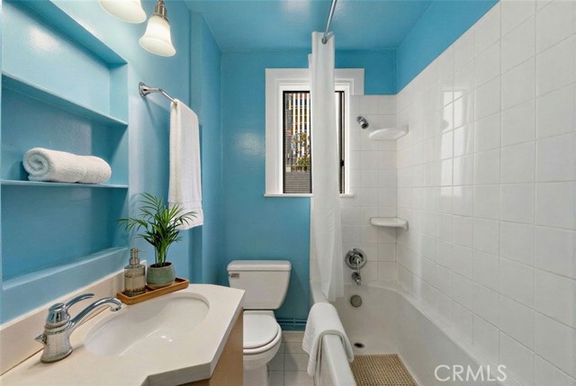 Detail Gallery Image 9 of 24 For 360 Ocean Bld #B,  Long Beach,  CA 90802 - 0 Beds | 1 Baths