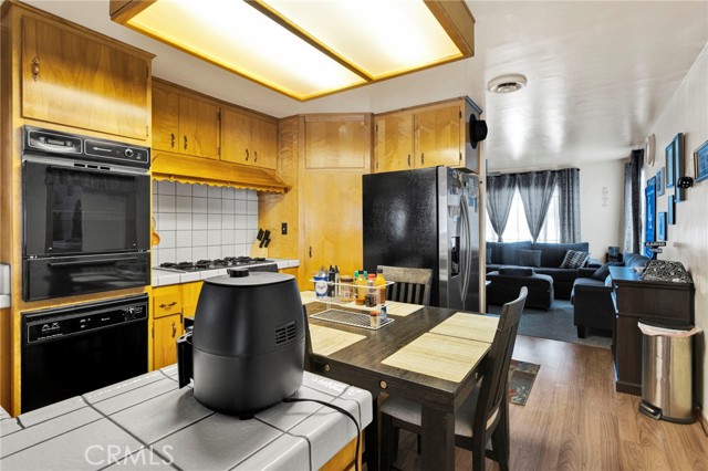 Detail Gallery Image 21 of 69 For 9037 5th Ave, Hesperia,  CA 92345 - 5 Beds | 4 Baths