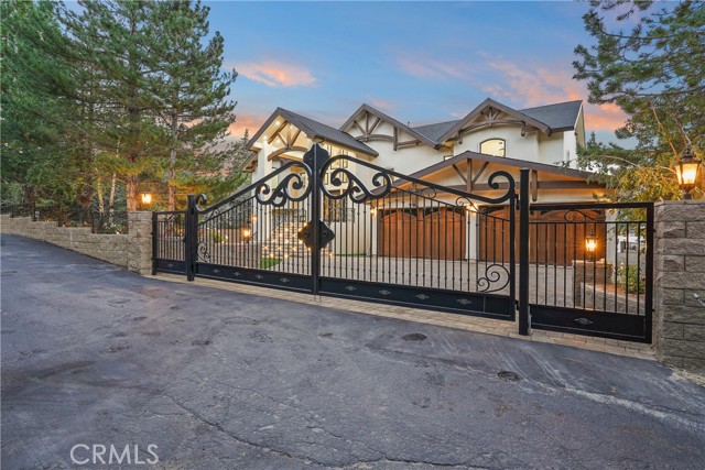 Detail Gallery Image 42 of 42 For 39055 N Shore Dr, Fawnskin,  CA 92333 - 6 Beds | 6/1 Baths