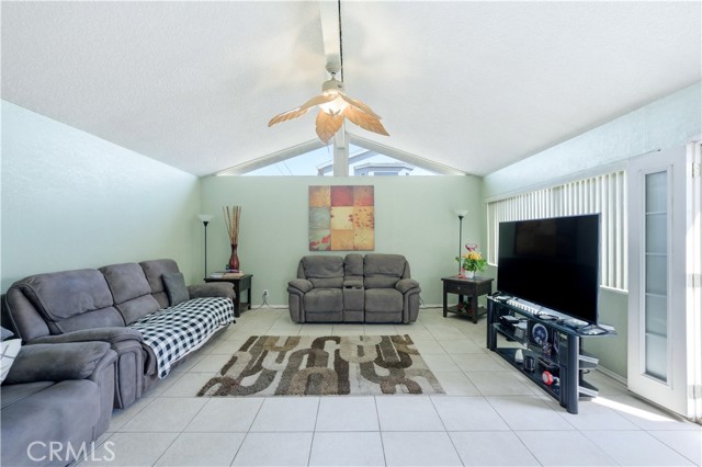 Detail Gallery Image 7 of 19 For 10460 Lorinda Avenue, Buena Park,  CA 90620 - 3 Beds | 2 Baths