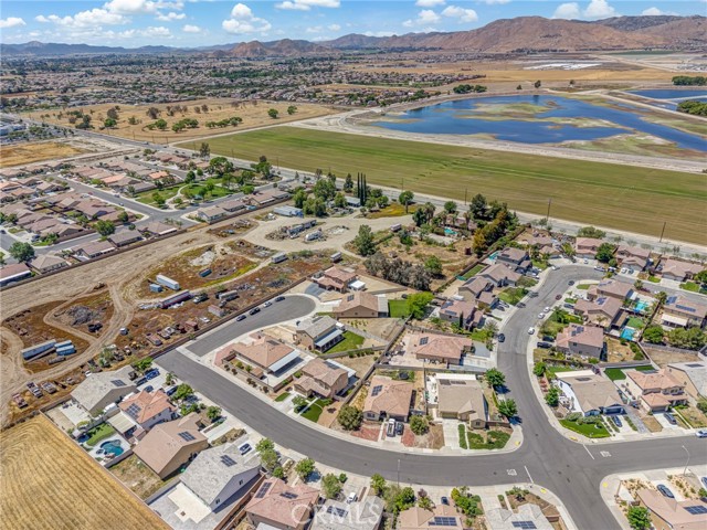 1559 Cabernet Court, San Jacinto CA: https://media.crmls.org/medias/bc0953c6-275a-4c6a-82e4-71a18e711b32.jpg