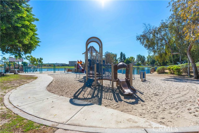 Detail Gallery Image 49 of 50 For 3318 W Borchard, Santa Ana,  CA 92704 - 4 Beds | 2 Baths