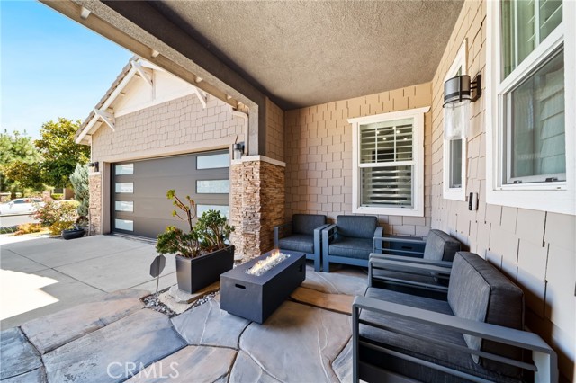 15583 N Peak Lane, Fontana CA: https://media.crmls.org/medias/bc0b84d9-e8e8-4ac5-9d4a-ceae2f36bbd1.jpg