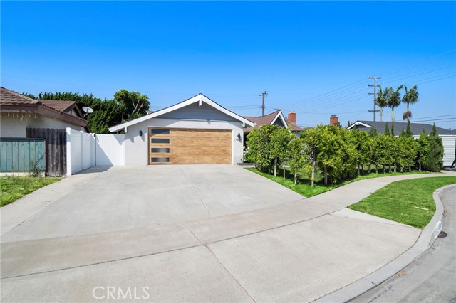 Detail Gallery Image 37 of 49 For 4951 Maui Cir, Huntington Beach,  CA 92649 - 4 Beds | 2 Baths