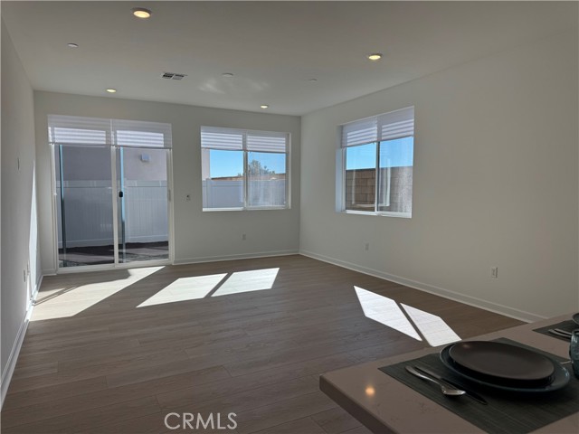 Detail Gallery Image 13 of 37 For 31379 Lolite Dr, Winchester,  CA 92596 - 3 Beds | 2/1 Baths