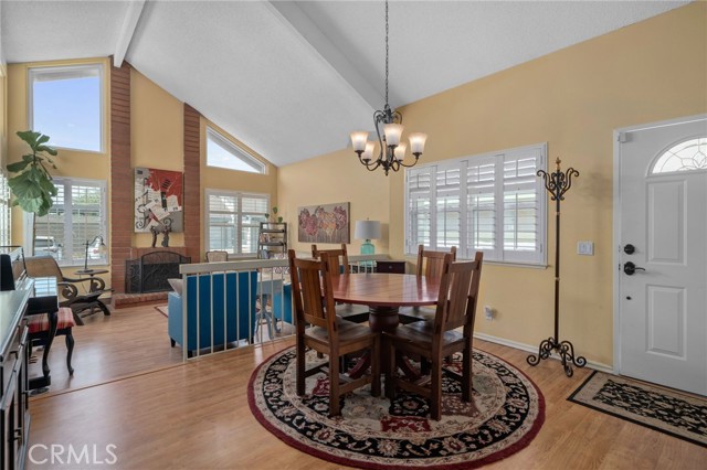339 W Dawson Court, Glendora CA: https://media.crmls.org/medias/bc0d2875-3794-423c-a1e1-9cc2b3b27ee8.jpg