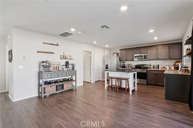 Detail Gallery Image 9 of 35 For 29430 Big Country Court, Winchester,  CA 92596 - 3 Beds | 2/1 Baths