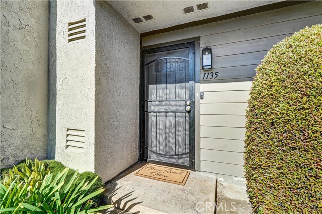 Detail Gallery Image 2 of 41 For 1135 Rosecrans 30a,  Fullerton,  CA 92833 - 2 Beds | 2 Baths