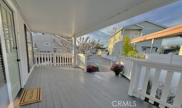 242 Lexington Circle, Newport Beach CA: https://media.crmls.org/medias/bc0dc9d9-1452-4454-b4b3-8d86edba8ee0.jpg