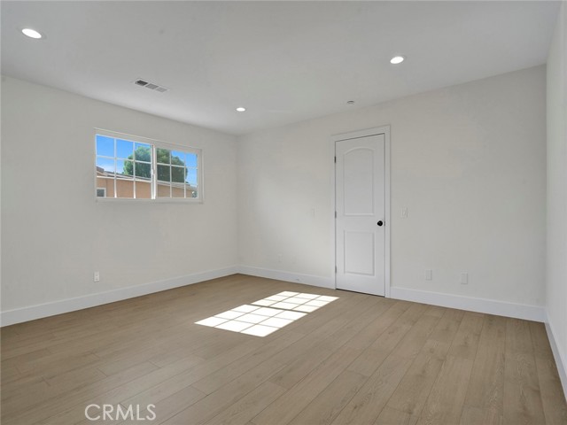 17425 Los Alimos Street, Granada Hills CA: https://media.crmls.org/medias/bc0e0889-34d8-4084-8257-c13e46145aa9.jpg