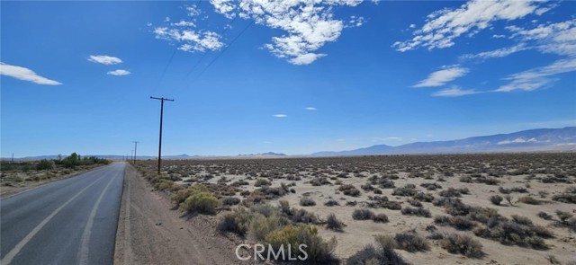 800 Northside Road, Lucerne Valley CA: https://media.crmls.org/medias/bc0f2972-c9b9-49ea-ba69-d91b795674bc.jpg