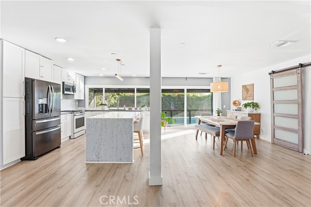 Detail Gallery Image 6 of 38 For 511 Sturgeon Dr, Costa Mesa,  CA 92626 - 4 Beds | 3 Baths