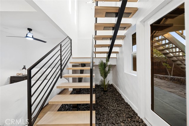 Detail Gallery Image 12 of 22 For 1810 32nd St, San Diego,  CA 92102 - 4 Beds | 3 Baths