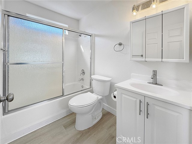 Detail Gallery Image 10 of 20 For 6927 Estrella Ave, Los Angeles,  CA 90044 - – Beds | – Baths