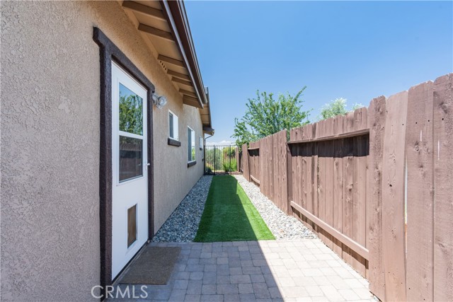 403 Montebello Oaks Drive, Paso Robles CA: https://media.crmls.org/medias/bc11a8b9-c8fc-4a51-a2d5-ca85d33387fc.jpg