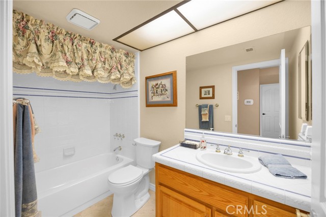 13614 Destino Place, Cerritos CA: https://media.crmls.org/medias/bc12554b-65e4-4846-876e-376bd573141e.jpg