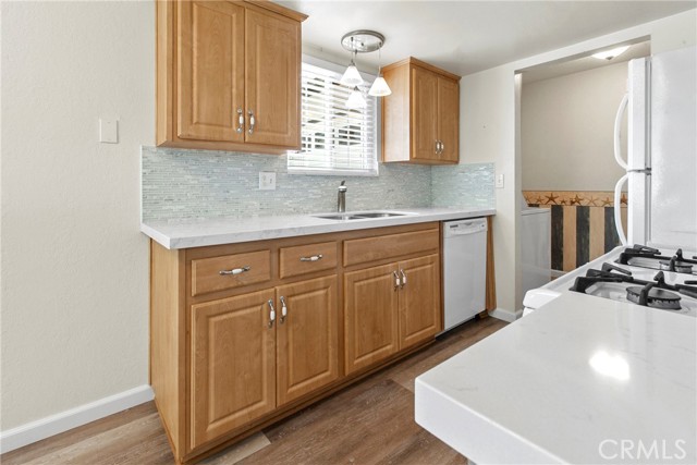 160 Jennifer Court, Grover Beach CA: https://media.crmls.org/medias/bc12a905-9b18-4ed2-a275-bd74312ae827.jpg