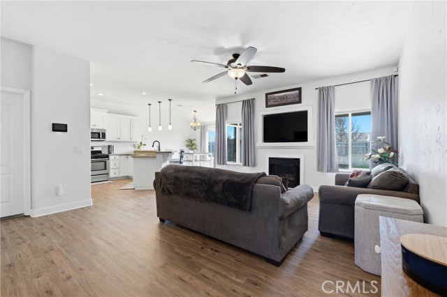 Detail Gallery Image 15 of 51 For 865 Avalon Dr, Lemoore,  CA 93245 - 5 Beds | 2 Baths