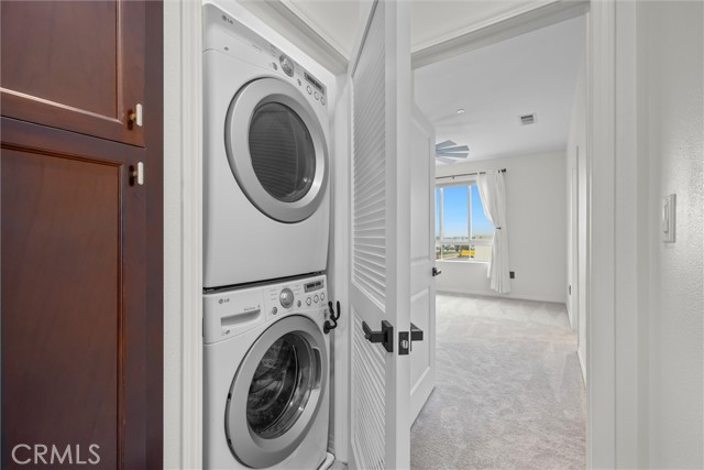 12039 Stanley Park Court, Hawthorne CA: https://media.crmls.org/medias/bc143406-06ed-4551-88f3-073c7a1b3e4b.jpg