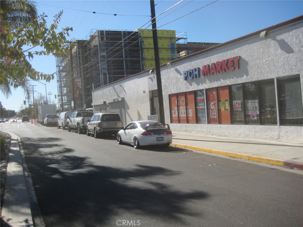 1821 Martin Luther King, Long Beach, CA 90813