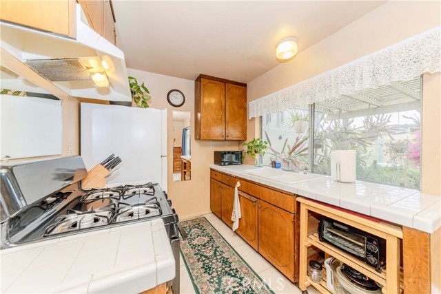 Detail Gallery Image 21 of 54 For 1511 W Hill Ave, Fullerton,  CA 92833 - 3 Beds | 3 Baths