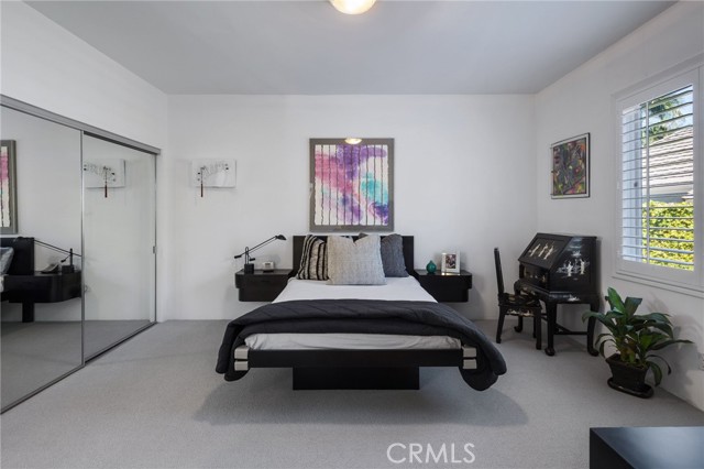 4219 Tarzana Estates Drive, Tarzana CA: https://media.crmls.org/medias/bc1599f7-7a16-4e92-a9e2-59cae1110316.jpg