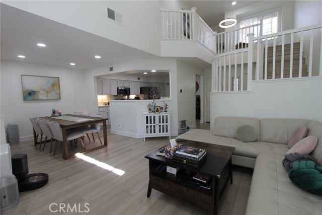 Detail Gallery Image 8 of 21 For 7928 E Horizon View Dr, Anaheim Hills,  CA 92808 - 3 Beds | 3/1 Baths