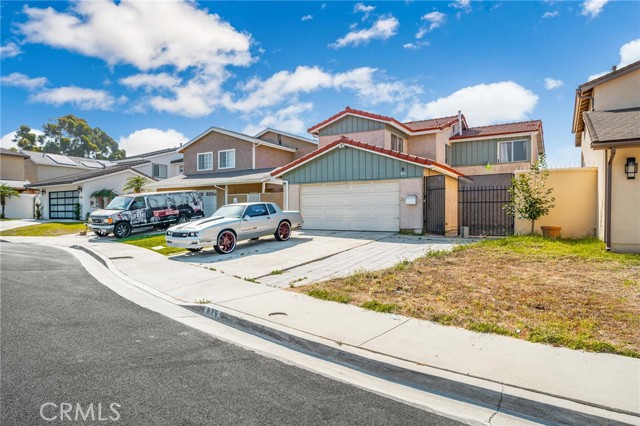 826 E Sandpoint Court, Carson, CA, 90746 826 E Sandpoint Court, Carson, CA, 90746