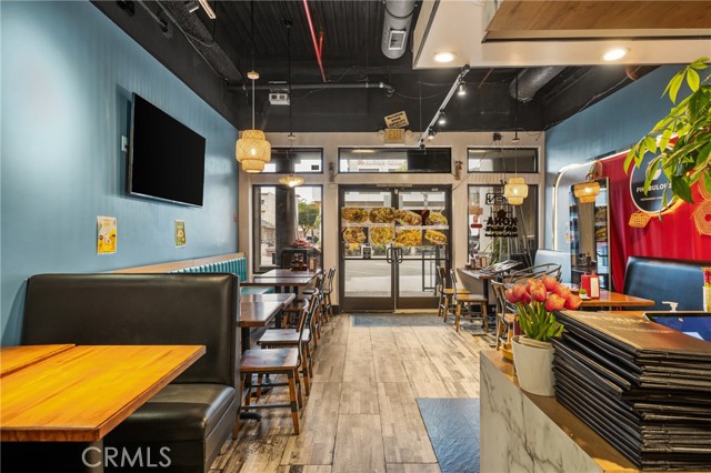200 Main, Huntington Beach CA: https://media.crmls.org/medias/bc1803f7-fe49-4220-b335-bf9e71ecdba7.jpg