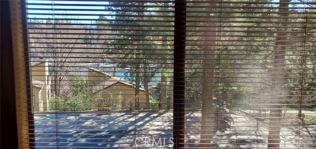 Detail Gallery Image 22 of 43 For 27821 Peninsula Dr. #330, Lake Arrowhead,  CA 92352 - 4 Beds | 2 Baths