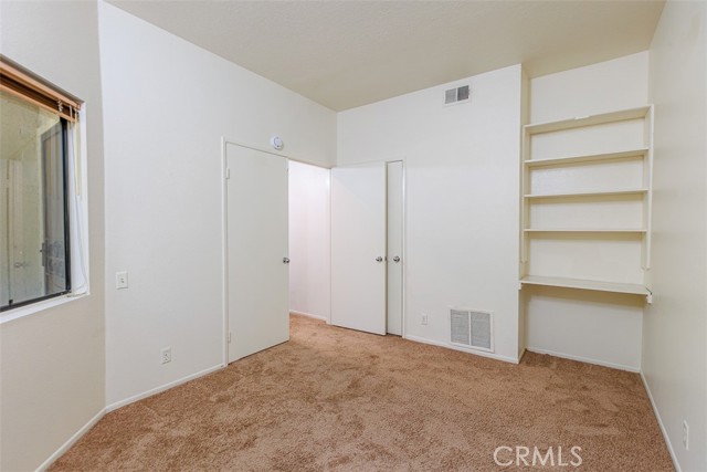 Detail Gallery Image 14 of 33 For 5744 E Creekside Ave #60,  Orange,  CA 92869 - 2 Beds | 1 Baths