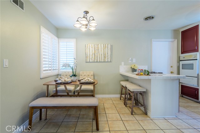 Detail Gallery Image 9 of 41 For 5681 Stardust Dr, Huntington Beach,  CA 92647 - 3 Beds | 2 Baths