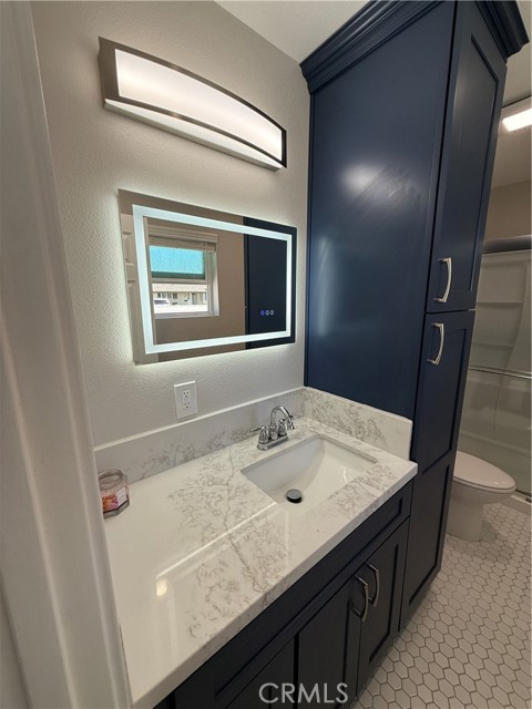 Image 37 of 65 For 824 Dune  