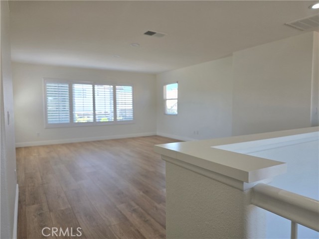 31532 Royal Oaks Drive, Temecula CA: https://media.crmls.org/medias/bc186676-83f9-4ca6-bae9-2a3ec33f6a70.jpg