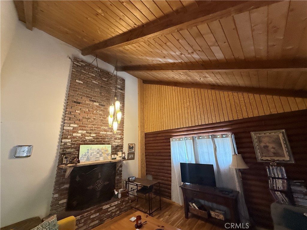 https://media.crmls.org/medias/bc187941-0c15-4ad9-8c10-e965ff15e263.jpg?preset=X-Large