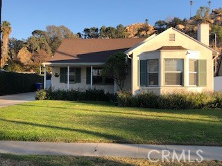 5550 Osburn Pl, Riverside, CA 92506