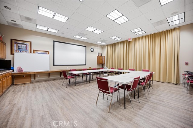 28216 Meadowsweet Drive, Menifee CA: https://media.crmls.org/medias/bc18cd1c-7de4-4c1b-8f54-7647a67aefcb.jpg