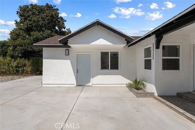 22723 Leonora Drive, Woodland Hills CA: https://media.crmls.org/medias/bc18eb2b-72f0-4642-ab7f-c6ec99a607b2.jpg