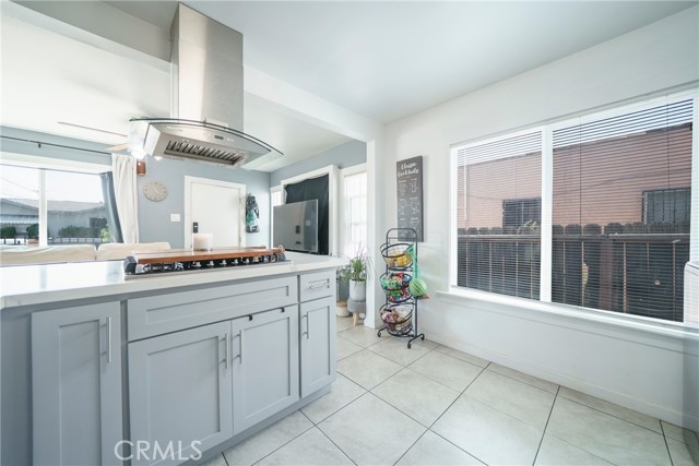 8217 Towne Avenue, Los Angeles CA: https://media.crmls.org/medias/bc19181e-9685-4c46-b15a-09a6fa5c2f8f.jpg