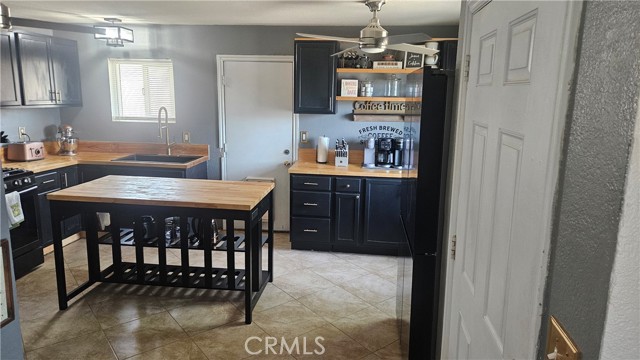 Detail Gallery Image 4 of 15 For 320 Windy Pass, Barstow,  CA 92311 - 3 Beds | 1 Baths