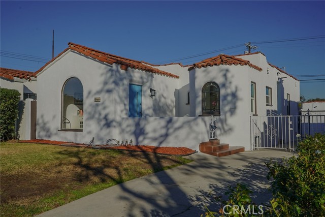 Detail Gallery Image 2 of 37 For 7806 S Denker Ave, Los Angeles,  CA 90047 - 2 Beds | 2 Baths