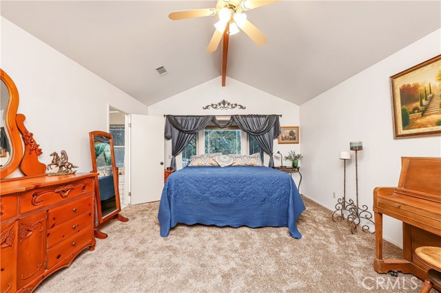 Detail Gallery Image 9 of 22 For 15134 Calle Verdad, Green Valley,  CA 91390 - 3 Beds | 2 Baths