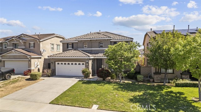 Detail Gallery Image 2 of 41 For 2455 Delicious Ln, Palmdale,  CA 93551 - 4 Beds | 3 Baths