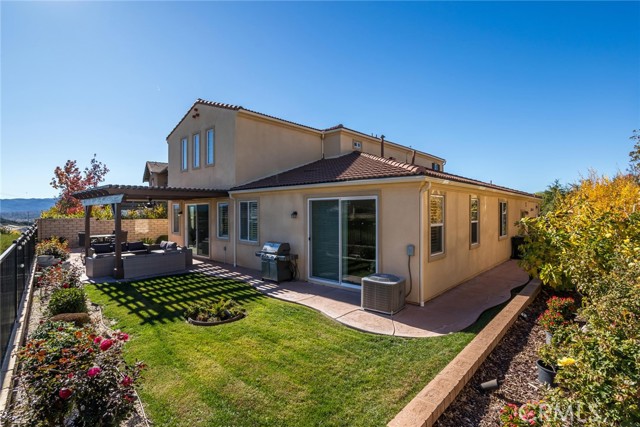 Detail Gallery Image 42 of 54 For 24824 Carbon, Valencia,  CA 91354 - 4 Beds | 3/1 Baths