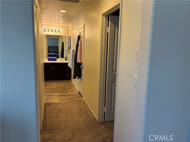 7015 Sweetleaf Drive, Fontana CA: https://media.crmls.org/medias/bc1c46c4-e125-4b38-b474-1ca4172fd95e.jpg