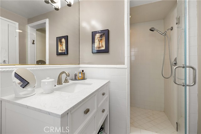 950 S Orange Grove Boulevard, Pasadena CA: https://media.crmls.org/medias/bc1cddd8-f325-43d8-a094-a564cf1d76a1.jpg
