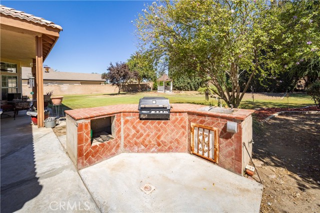 Detail Gallery Image 26 of 29 For 13808 via La Madera, Bakersfield,  CA 93314 - 4 Beds | 2 Baths